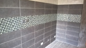 POSA PIASTRELLE RIVESTIMENTO BAGNO